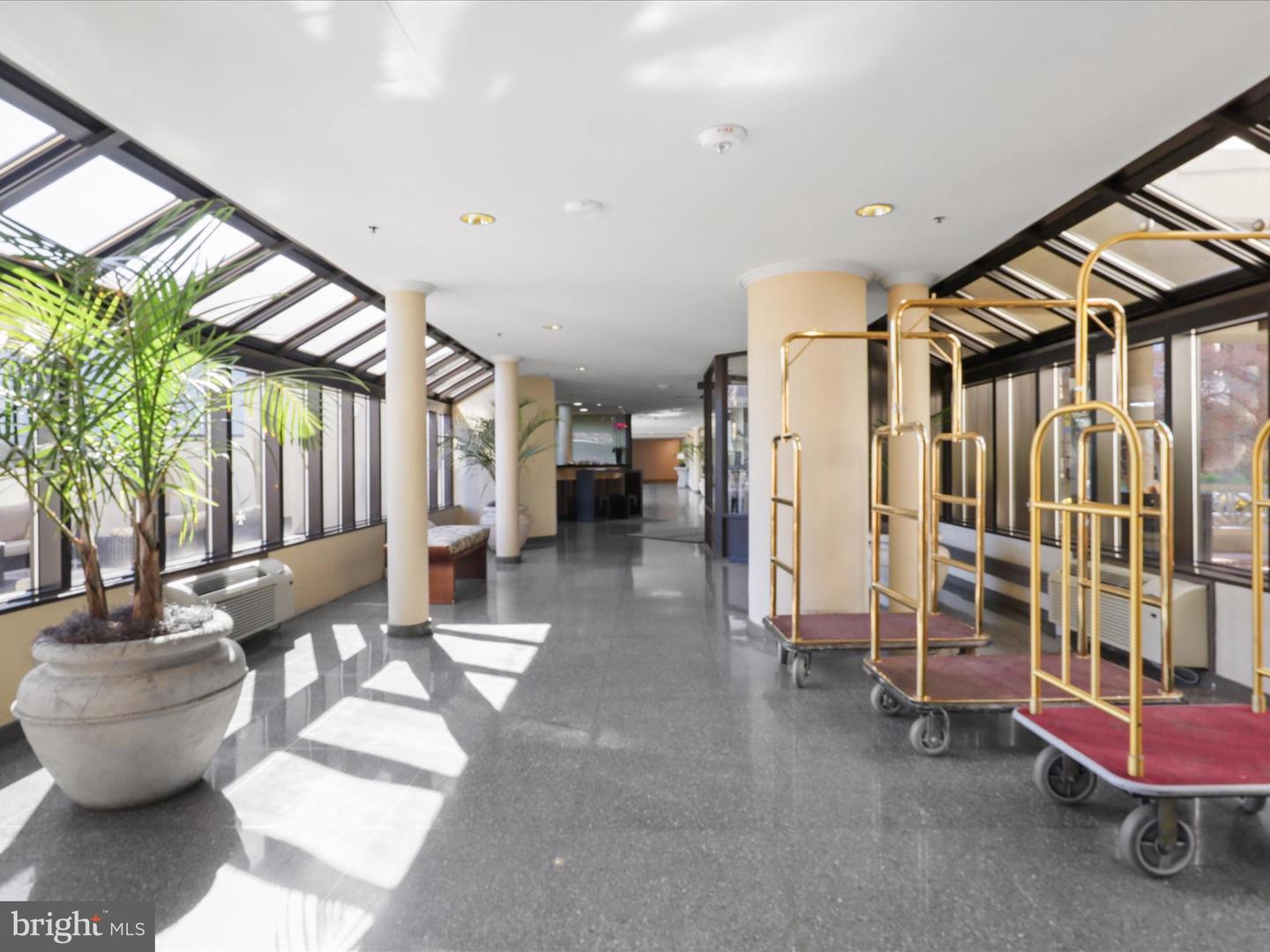 1600 N OAK ST #524, ARLINGTON, Virginia 22209, 1 Bedroom Bedrooms, ,1 BathroomBathrooms,Residential,For sale,1600 N OAK ST #524,VAAR2062002 MLS # VAAR2062002
