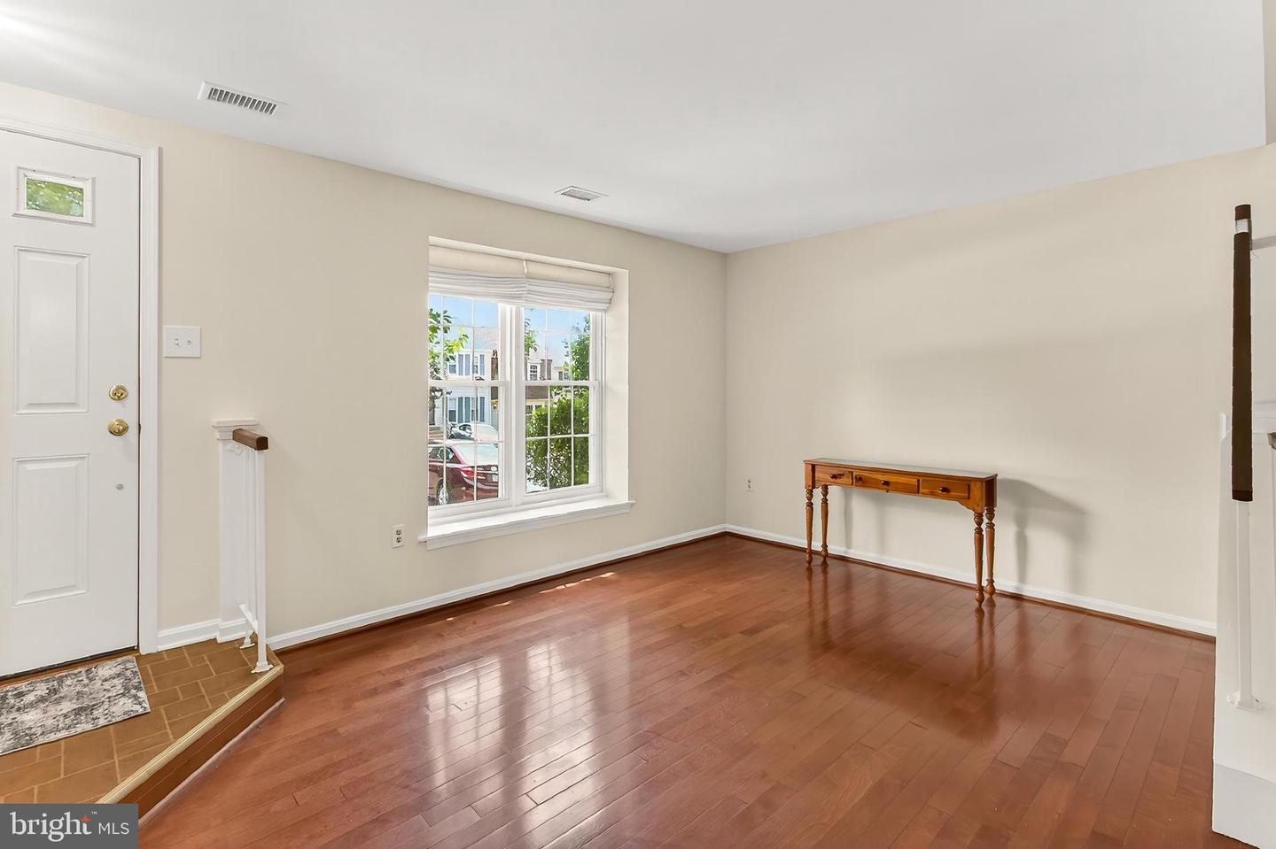 7462 TOWCHESTER CT, ALEXANDRIA, Virginia 22315, 3 Bedrooms Bedrooms, ,1 BathroomBathrooms,Residential,For sale,7462 TOWCHESTER CT,VAFX2259952 MLS # VAFX2259952