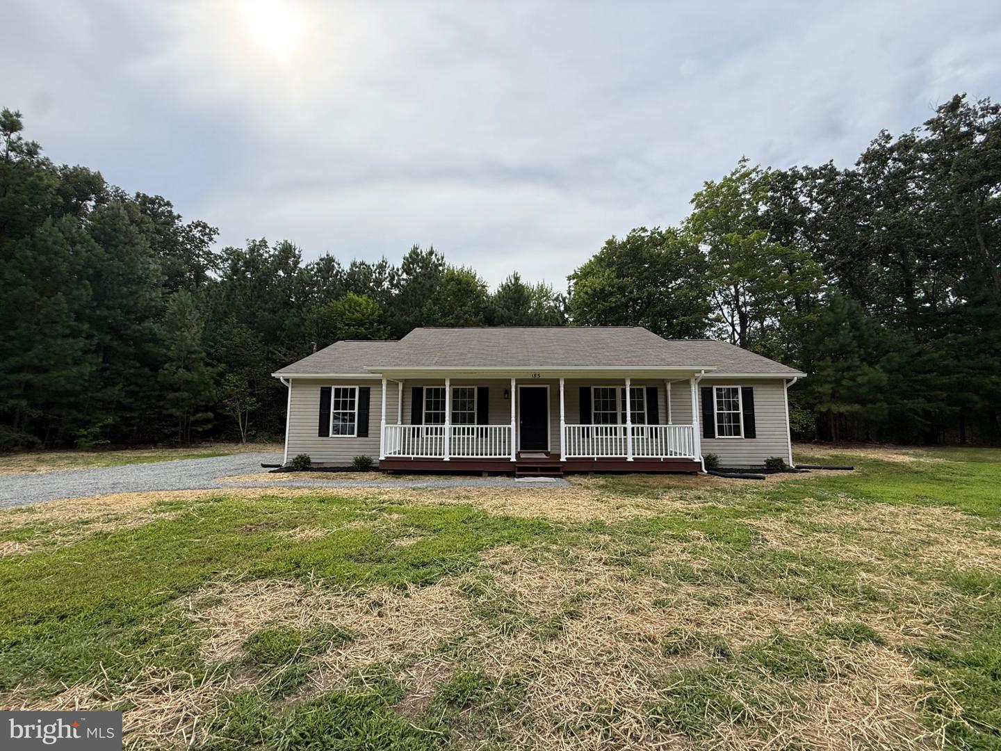 185 WOODBERRY DR, MONTROSS, Virginia 22520, 4 Bedrooms Bedrooms, 10 Rooms Rooms,2 BathroomsBathrooms,Residential,For sale,185 WOODBERRY DR,VAWE2009482 MLS # VAWE2009482