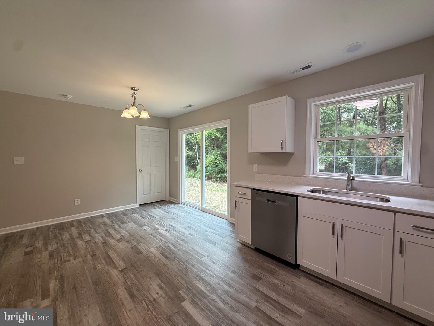 185 WOODBERRY DR, MONTROSS, Virginia 22520, 4 Bedrooms Bedrooms, 10 Rooms Rooms,2 BathroomsBathrooms,Residential,For sale,185 WOODBERRY DR,VAWE2009482 MLS # VAWE2009482