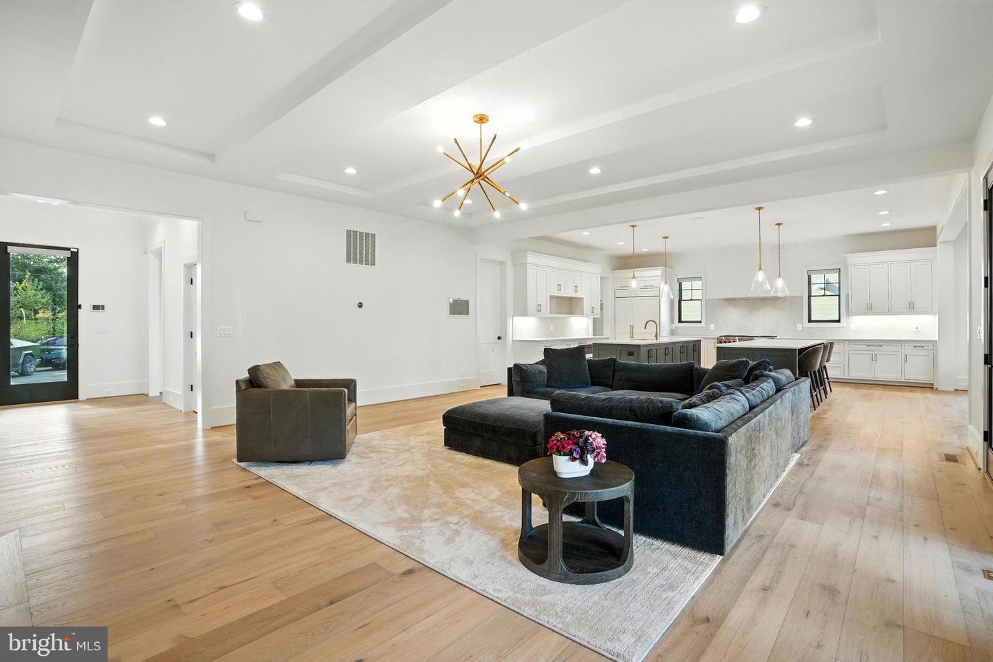 1111 INGLESIDE AVE, MCLEAN, Virginia 22101, 7 Bedrooms Bedrooms, ,7 BathroomsBathrooms,Residential,For sale,1111 INGLESIDE AVE,VAFX2260062 MLS # VAFX2260062
