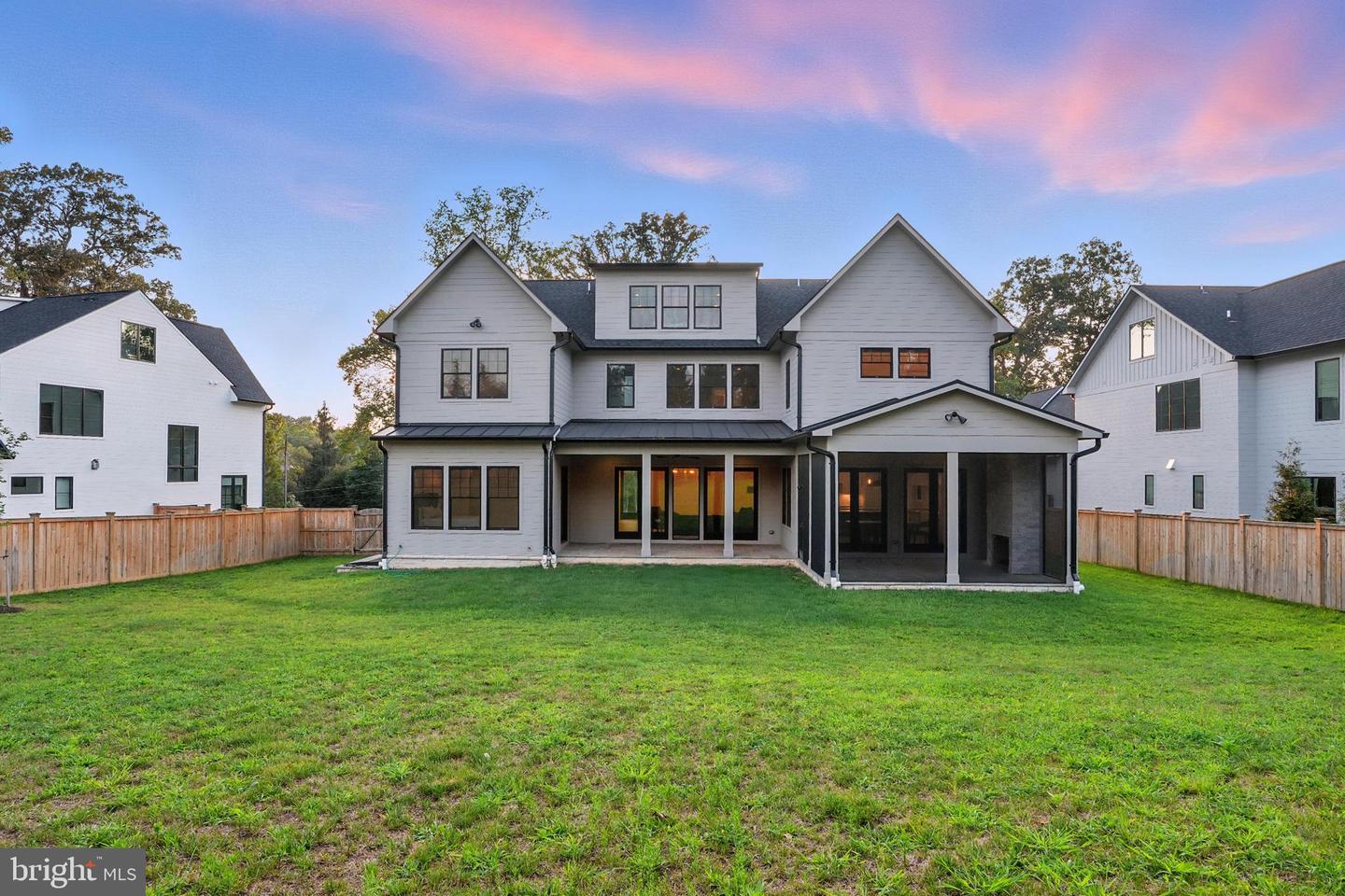 1111 INGLESIDE AVE, MCLEAN, Virginia 22101, 7 Bedrooms Bedrooms, ,7 BathroomsBathrooms,Residential,For sale,1111 INGLESIDE AVE,VAFX2260062 MLS # VAFX2260062