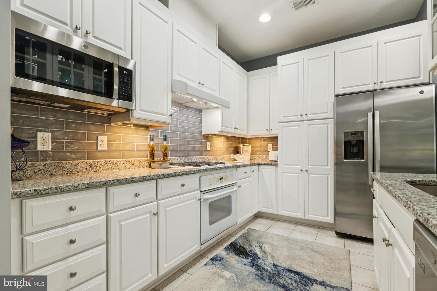 820 BELMONT BAY DR #103, WOODBRIDGE, Virginia 22191, 1 Bedroom Bedrooms, 9 Rooms Rooms,1 BathroomBathrooms,Residential,For sale,820 BELMONT BAY DR #103,VAPW2101048 MLS # VAPW2101048