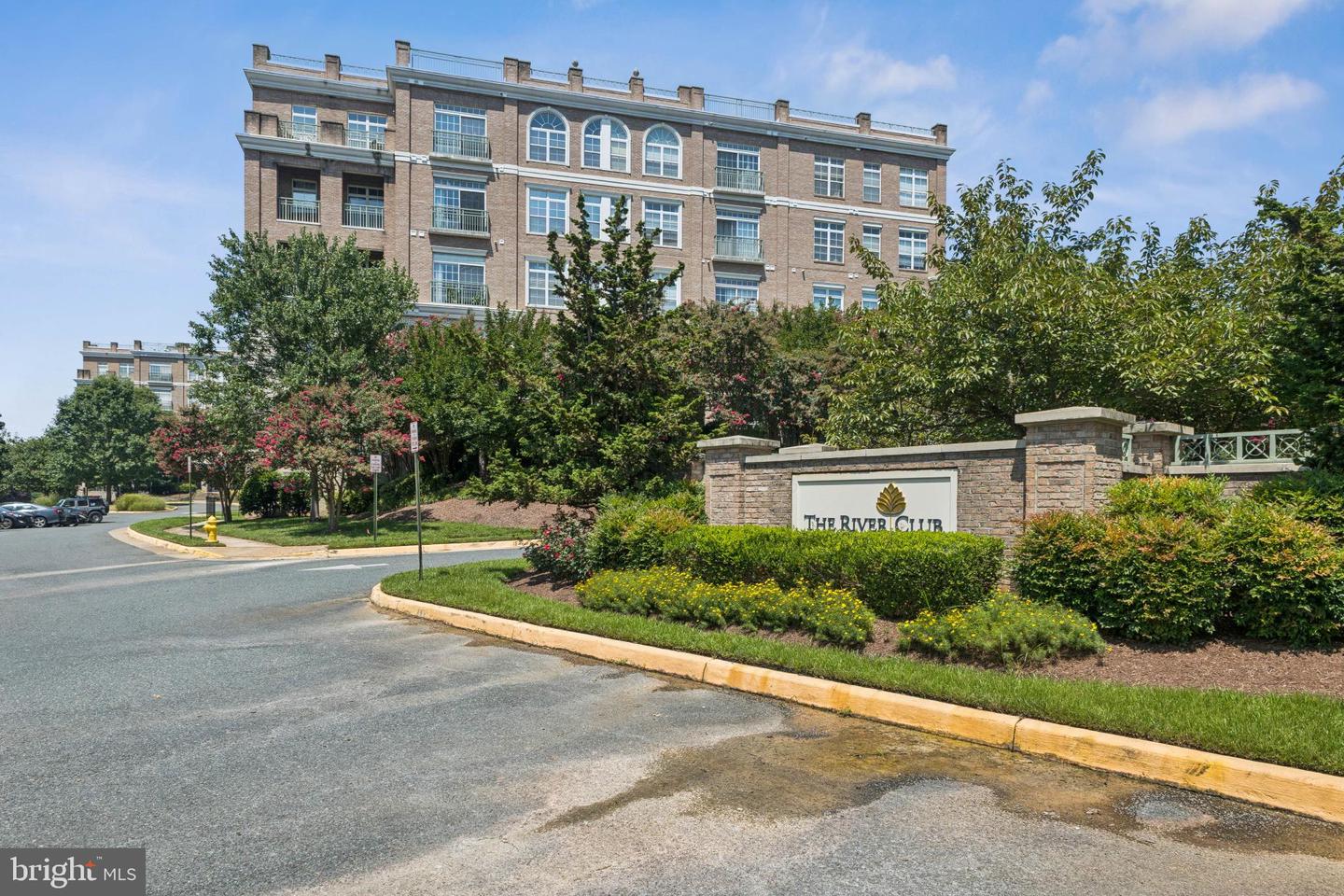 820 BELMONT BAY DR #103, WOODBRIDGE, Virginia 22191, 1 Bedroom Bedrooms, 9 Rooms Rooms,1 BathroomBathrooms,Residential,For sale,820 BELMONT BAY DR #103,VAPW2101048 MLS # VAPW2101048