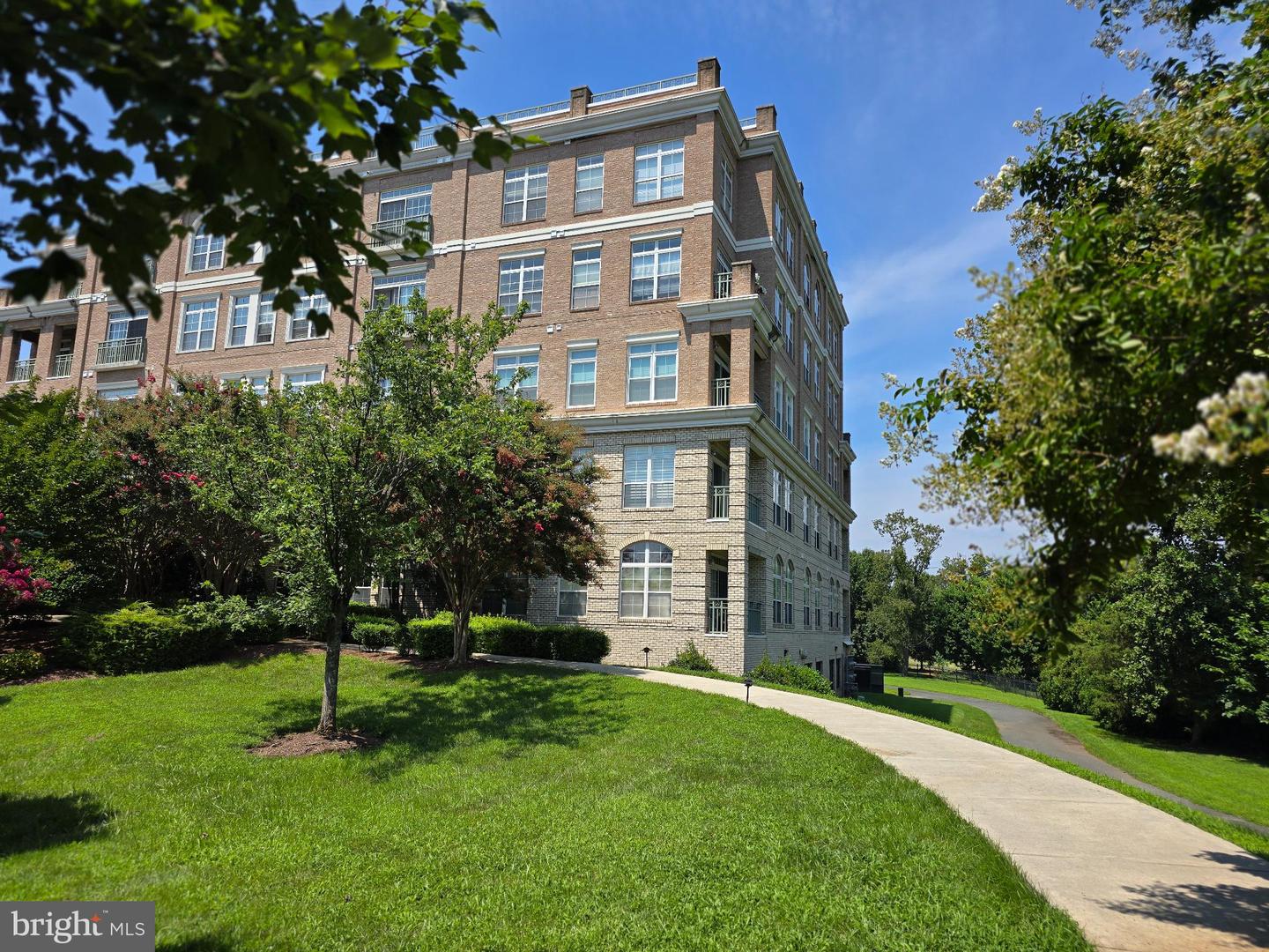 820 BELMONT BAY DR #103, WOODBRIDGE, Virginia 22191, 1 Bedroom Bedrooms, 9 Rooms Rooms,1 BathroomBathrooms,Residential,For sale,820 BELMONT BAY DR #103,VAPW2101048 MLS # VAPW2101048