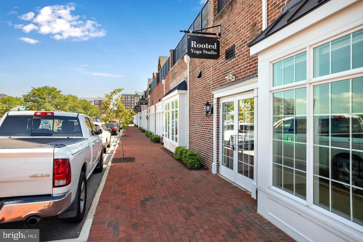 820 BELMONT BAY DR #103, WOODBRIDGE, Virginia 22191, 1 Bedroom Bedrooms, 9 Rooms Rooms,1 BathroomBathrooms,Residential,For sale,820 BELMONT BAY DR #103,VAPW2101048 MLS # VAPW2101048
