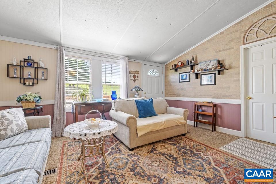 10589 SPOTSWOOD TRL, RUCKERSVILLE, Virginia 22968, 3 Bedrooms Bedrooms, ,2 BathroomsBathrooms,Residential,For sale,10589 SPOTSWOOD TRL,667601 MLS # 667601