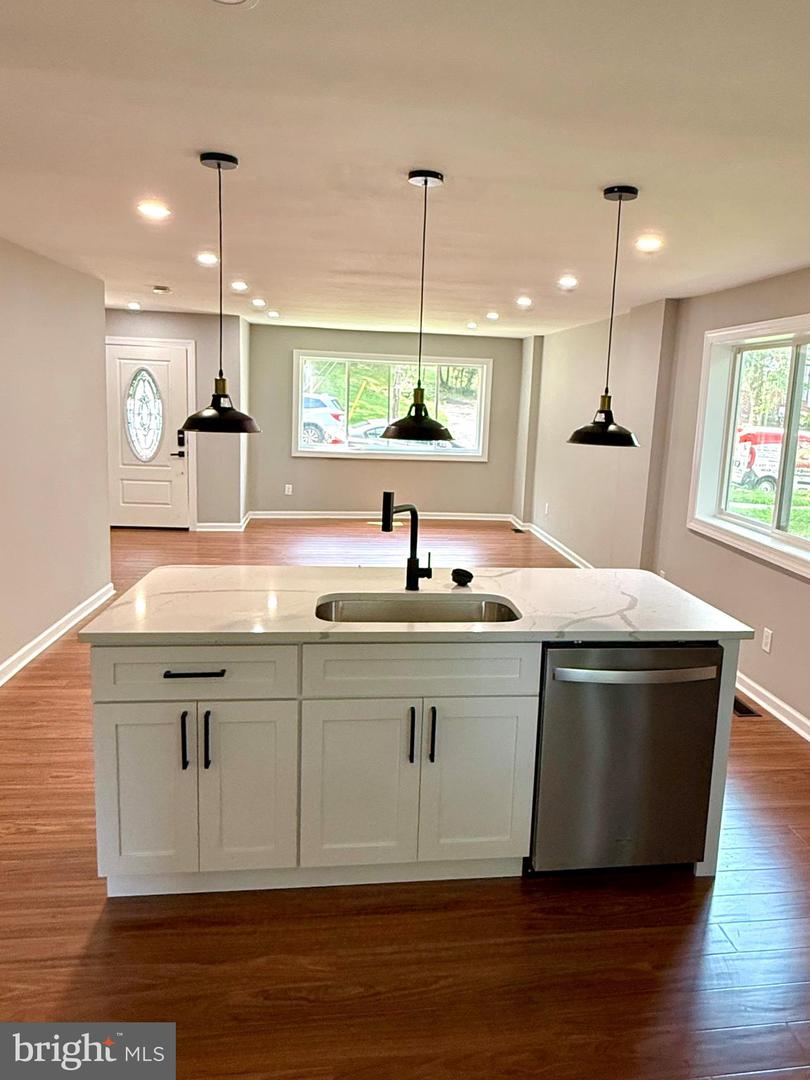 4010 AMES ST NE, WASHINGTON, District Of Columbia 20019, 4 Bedrooms Bedrooms, ,2 BathroomsBathrooms,Residential,For sale,4010 AMES ST NE,DCDC2214264 MLS # DCDC2214264