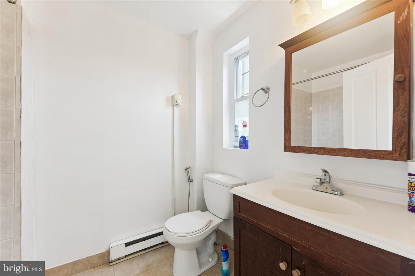 313 C ST SE, WASHINGTON, District Of Columbia 20003, 4 Bedrooms Bedrooms, 12 Rooms Rooms,4 BathroomsBathrooms,Residential,For sale,313 C ST SE,DCDC2214270 MLS # DCDC2214270