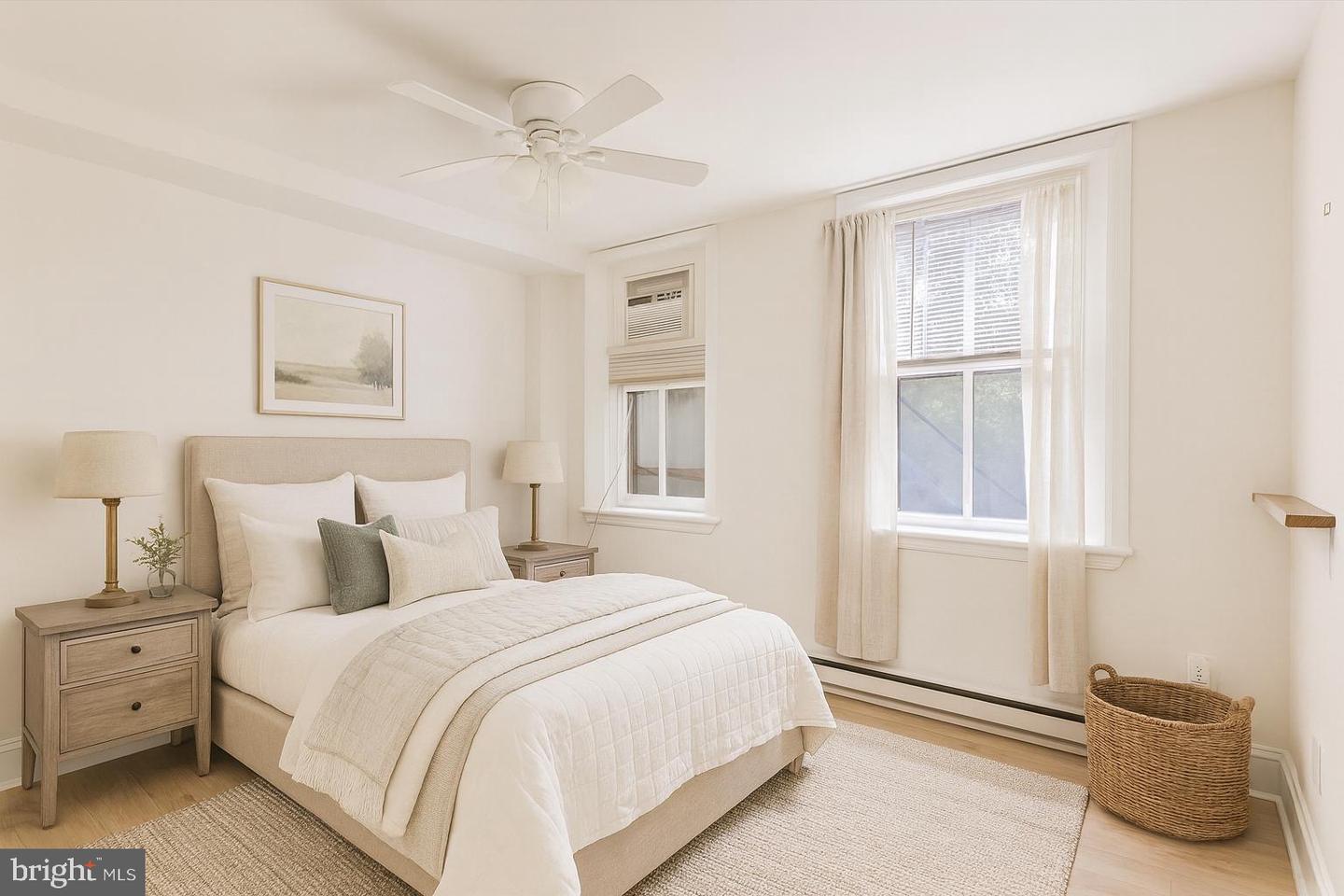 313 C ST SE, WASHINGTON, District Of Columbia 20003, 4 Bedrooms Bedrooms, 12 Rooms Rooms,4 BathroomsBathrooms,Residential,For sale,313 C ST SE,DCDC2214270 MLS # DCDC2214270