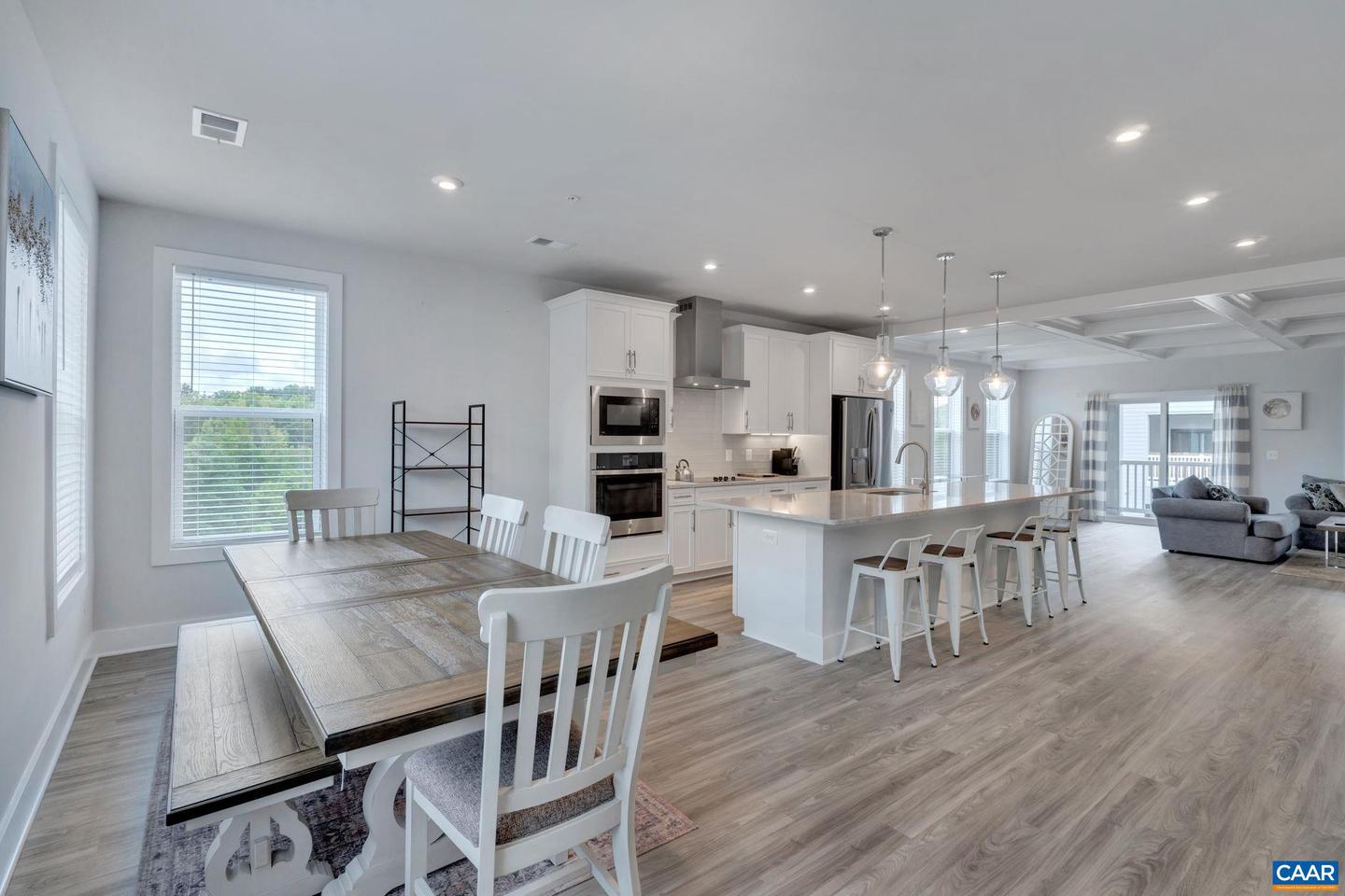 828 WESLEY LN #B, CHARLOTTESVILLE, Virginia 22911, 3 Bedrooms Bedrooms, ,2 BathroomsBathrooms,Residential,For sale,828 WESLEY LN #B,667624 MLS # 667624
