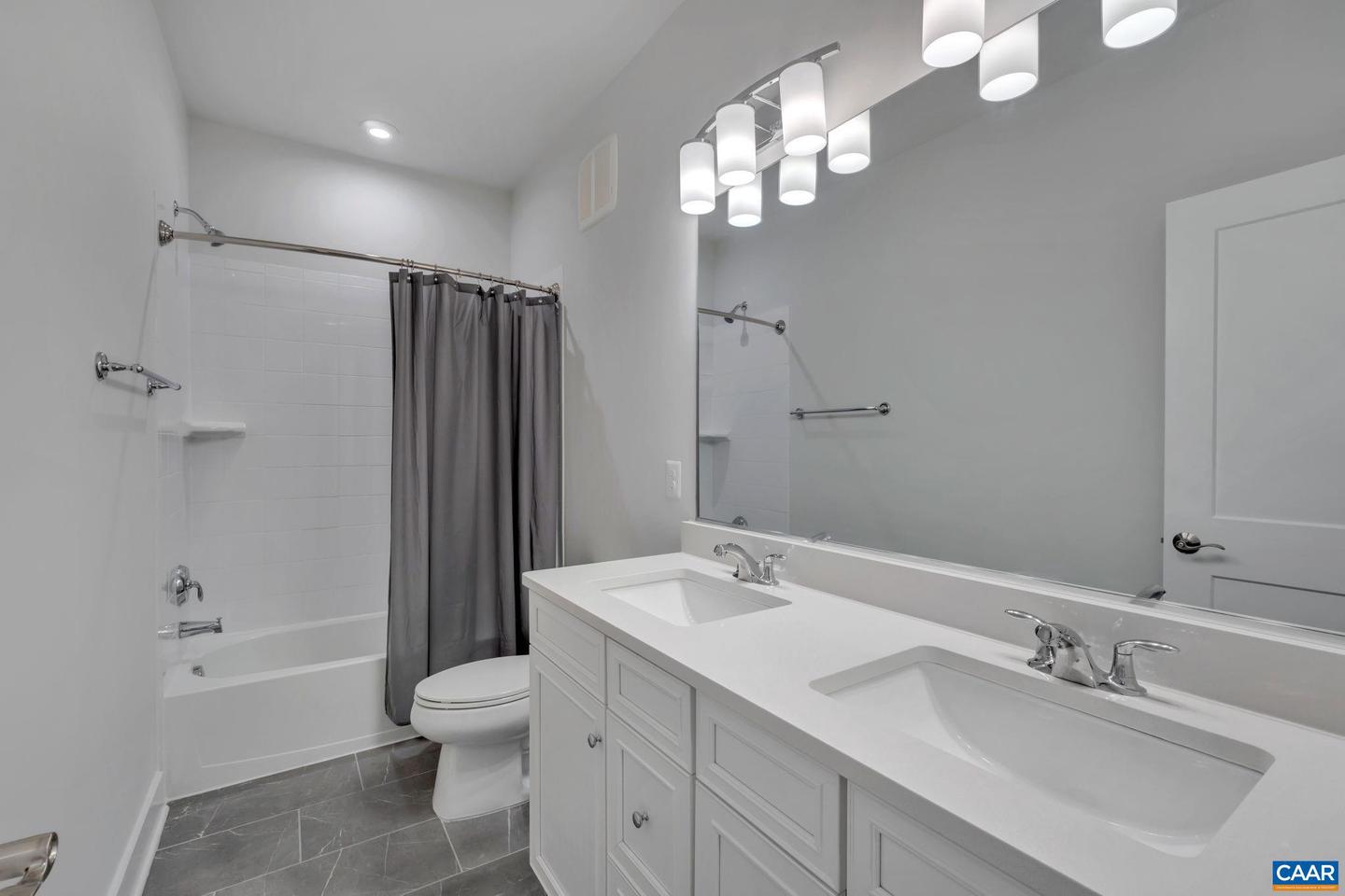 828 WESLEY LN #B, CHARLOTTESVILLE, Virginia 22911, 3 Bedrooms Bedrooms, ,2 BathroomsBathrooms,Residential,For sale,828 WESLEY LN #B,667624 MLS # 667624