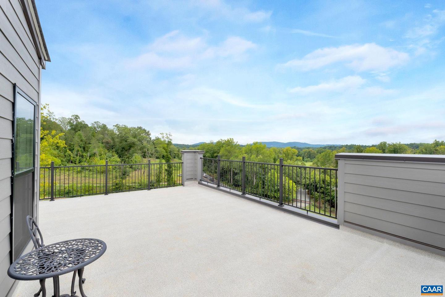 828 WESLEY LN #B, CHARLOTTESVILLE, Virginia 22911, 3 Bedrooms Bedrooms, ,2 BathroomsBathrooms,Residential,For sale,828 WESLEY LN #B,667624 MLS # 667624