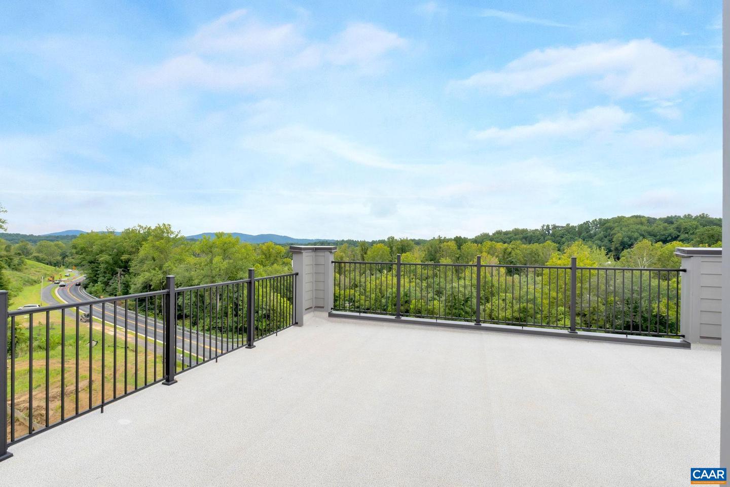 828 WESLEY LN #B, CHARLOTTESVILLE, Virginia 22911, 3 Bedrooms Bedrooms, ,2 BathroomsBathrooms,Residential,For sale,828 WESLEY LN #B,667624 MLS # 667624