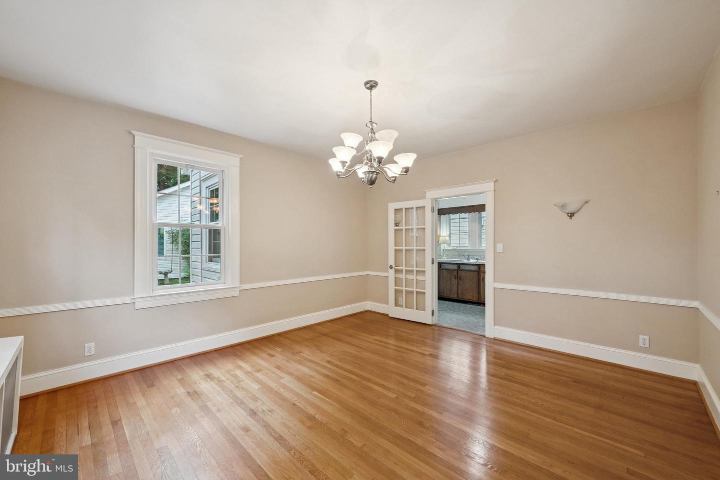 5532 30TH PL NW, WASHINGTON, District Of Columbia 20015, 4 Bedrooms Bedrooms, ,3 BathroomsBathrooms,Residential,For sale,5532 30TH PL NW,DCDC2186152 MLS # DCDC2186152