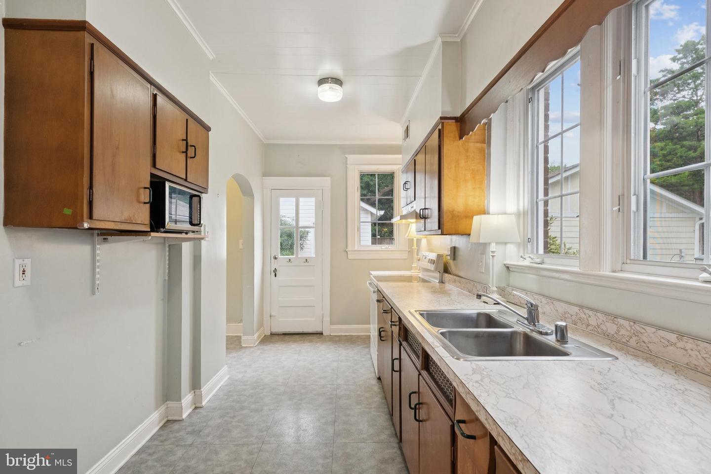 5532 30TH PL NW, WASHINGTON, District Of Columbia 20015, 4 Bedrooms Bedrooms, ,3 BathroomsBathrooms,Residential,For sale,5532 30TH PL NW,DCDC2186152 MLS # DCDC2186152