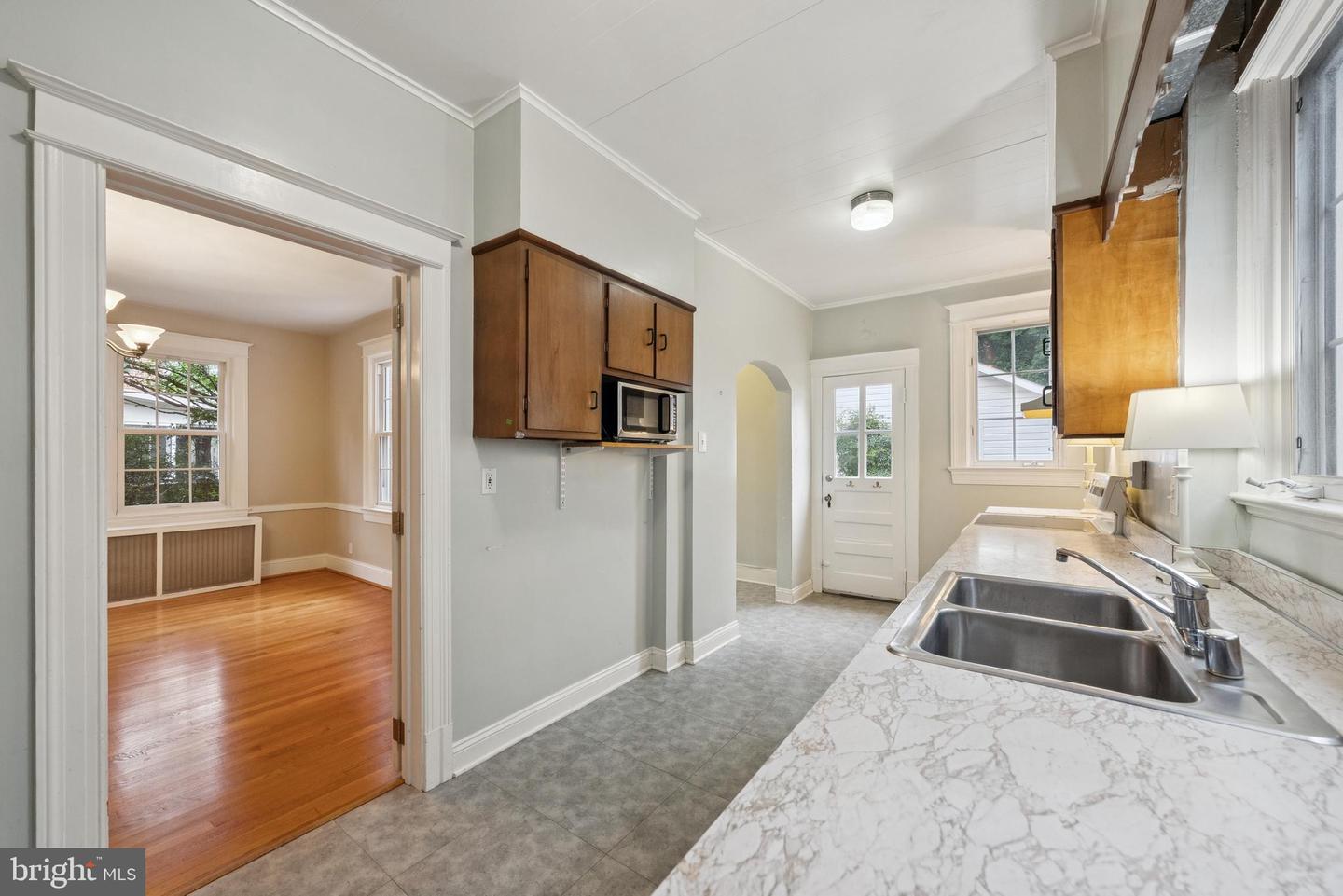 5532 30TH PL NW, WASHINGTON, District Of Columbia 20015, 4 Bedrooms Bedrooms, ,3 BathroomsBathrooms,Residential,For sale,5532 30TH PL NW,DCDC2186152 MLS # DCDC2186152