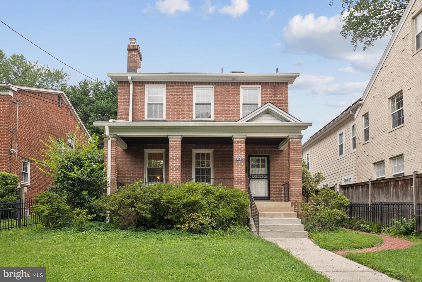 5532 30TH PL NW, WASHINGTON, District Of Columbia 20015, 4 Bedrooms Bedrooms, ,3 BathroomsBathrooms,Residential,For sale,5532 30TH PL NW,DCDC2186152 MLS # DCDC2186152