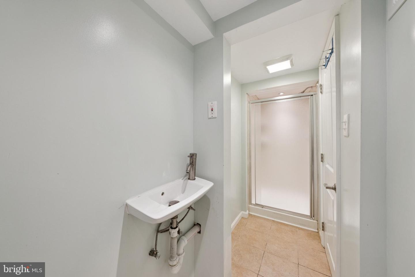 5532 30TH PL NW, WASHINGTON, District Of Columbia 20015, 4 Bedrooms Bedrooms, ,3 BathroomsBathrooms,Residential,For sale,5532 30TH PL NW,DCDC2186152 MLS # DCDC2186152