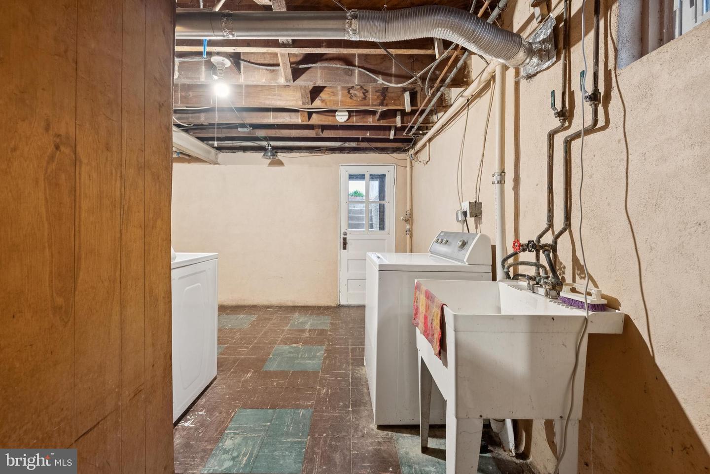 5532 30TH PL NW, WASHINGTON, District Of Columbia 20015, 4 Bedrooms Bedrooms, ,3 BathroomsBathrooms,Residential,For sale,5532 30TH PL NW,DCDC2186152 MLS # DCDC2186152