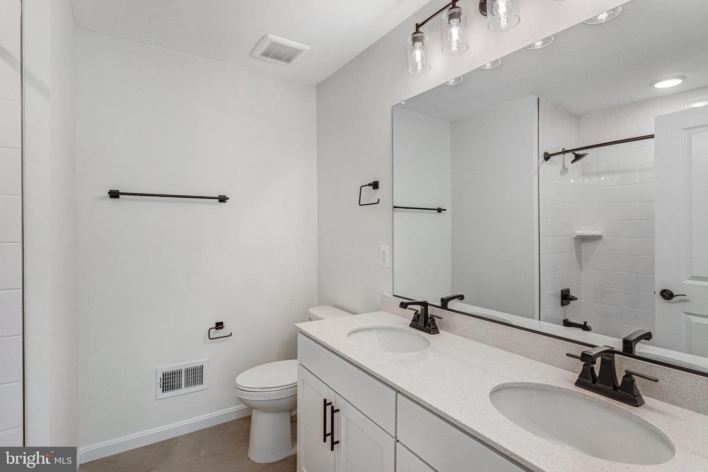 7122 BRAXTON CT, RUTHER GLEN, Virginia 22546, 4 Bedrooms Bedrooms, ,2 BathroomsBathrooms,Residential,For sale,7122 BRAXTON CT,VACV2007756 MLS # VACV2007756