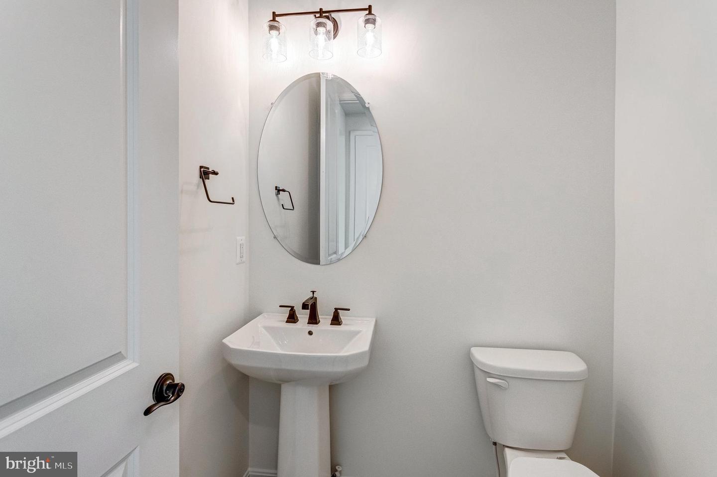 7122 BRAXTON CT, RUTHER GLEN, Virginia 22546, 4 Bedrooms Bedrooms, ,2 BathroomsBathrooms,Residential,For sale,7122 BRAXTON CT,VACV2007756 MLS # VACV2007756