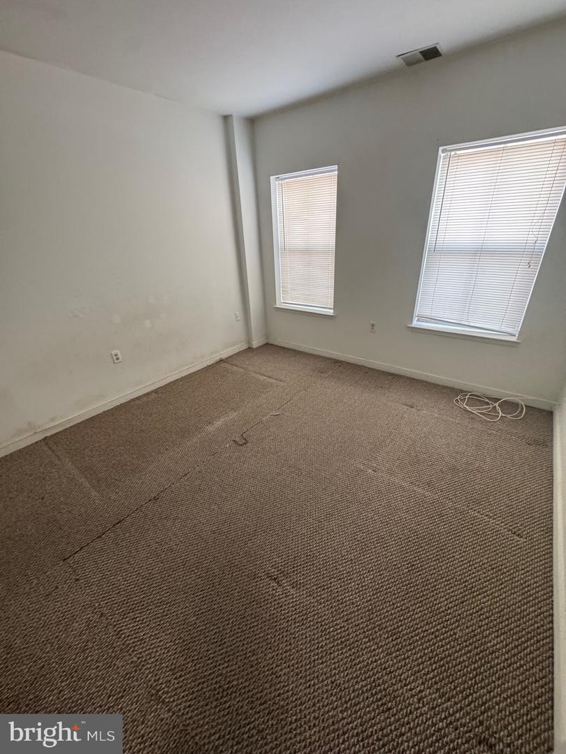 3710 ROOSEVELT PL NE #3710, WASHINGTON, District Of Columbia 20019, 2 Bedrooms Bedrooms, ,1 BathroomBathrooms,Residential,For sale,3710 ROOSEVELT PL NE #3710,DCDC2191418 MLS # DCDC2191418