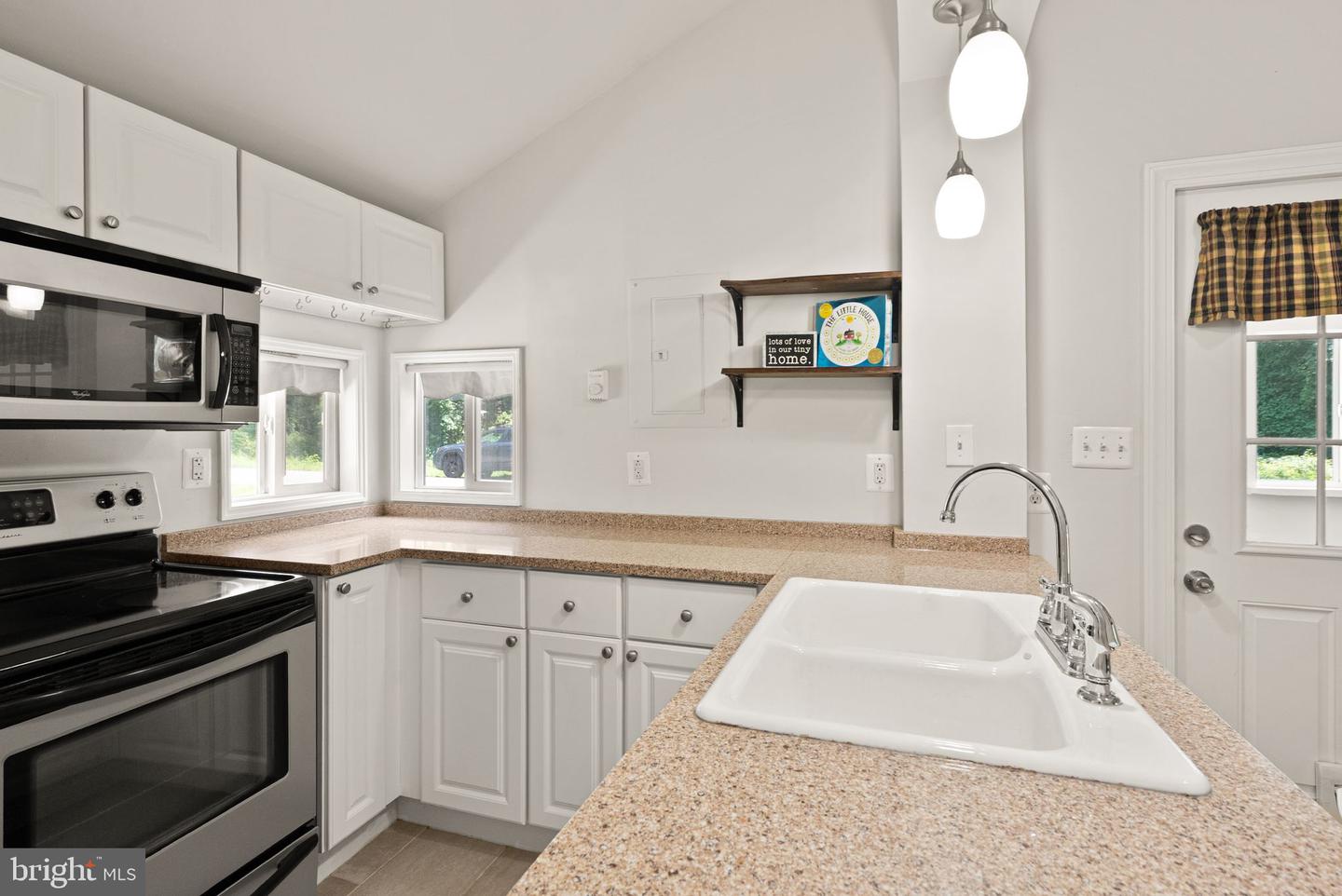 11347 GUNSTON ROAD WAY, LORTON, Virginia 22079, 1 Bedroom Bedrooms, ,1 BathroomBathrooms,Residential,For sale,11347 GUNSTON ROAD WAY,VAFX2235478 MLS # VAFX2235478
