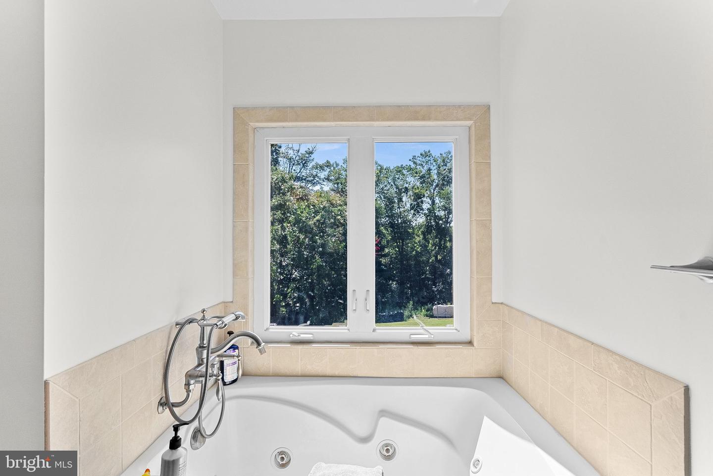 13136 ORRISON RD, LOVETTSVILLE, Virginia 20180, 4 Bedrooms Bedrooms, ,2 BathroomsBathrooms,Residential,For sale,13136 ORRISON RD,VALO2095672 MLS # VALO2095672