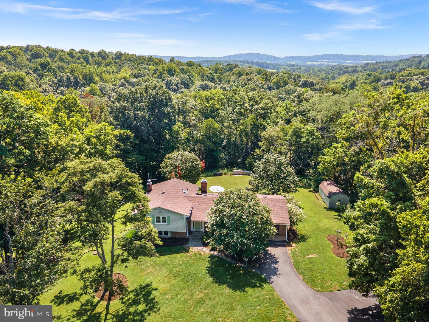13136 ORRISON RD, LOVETTSVILLE, Virginia 20180, 4 Bedrooms Bedrooms, ,2 BathroomsBathrooms,Residential,For sale,13136 ORRISON RD,VALO2095672 MLS # VALO2095672