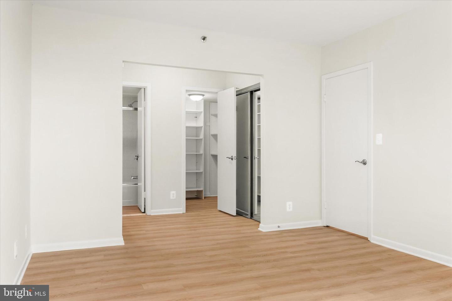 5505 SEMINARY RD #904N, FALLS CHURCH, Virginia 22041, 2 Bedrooms Bedrooms, ,2 BathroomsBathrooms,Residential,For sale,5505 SEMINARY RD #904N,VAFX2243260 MLS # VAFX2243260