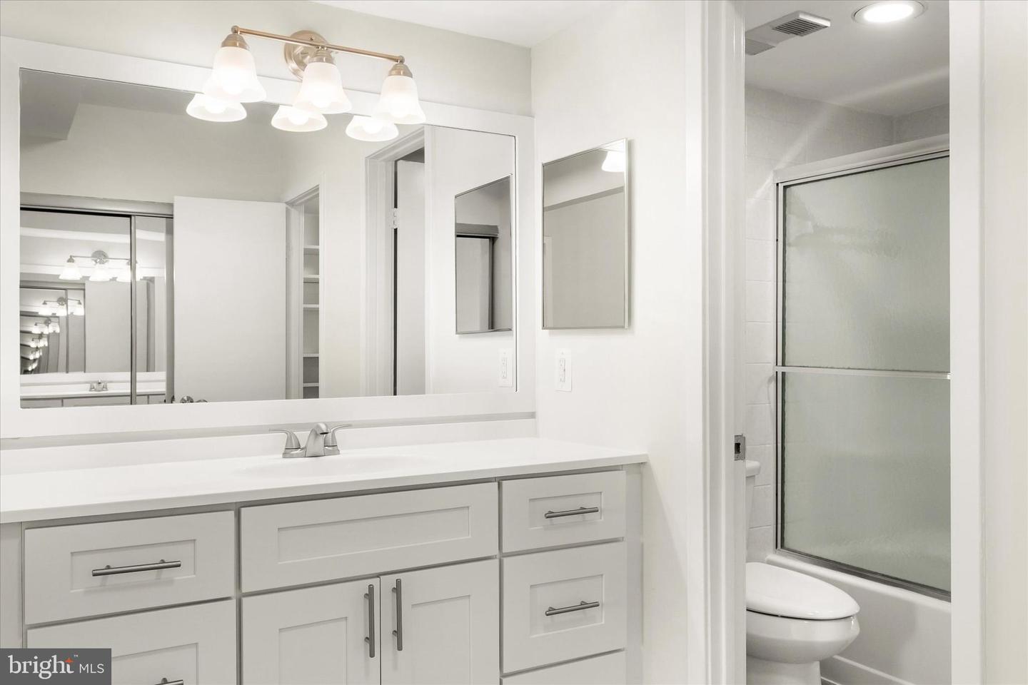 5505 SEMINARY RD #904N, FALLS CHURCH, Virginia 22041, 2 Bedrooms Bedrooms, ,2 BathroomsBathrooms,Residential,For sale,5505 SEMINARY RD #904N,VAFX2243260 MLS # VAFX2243260