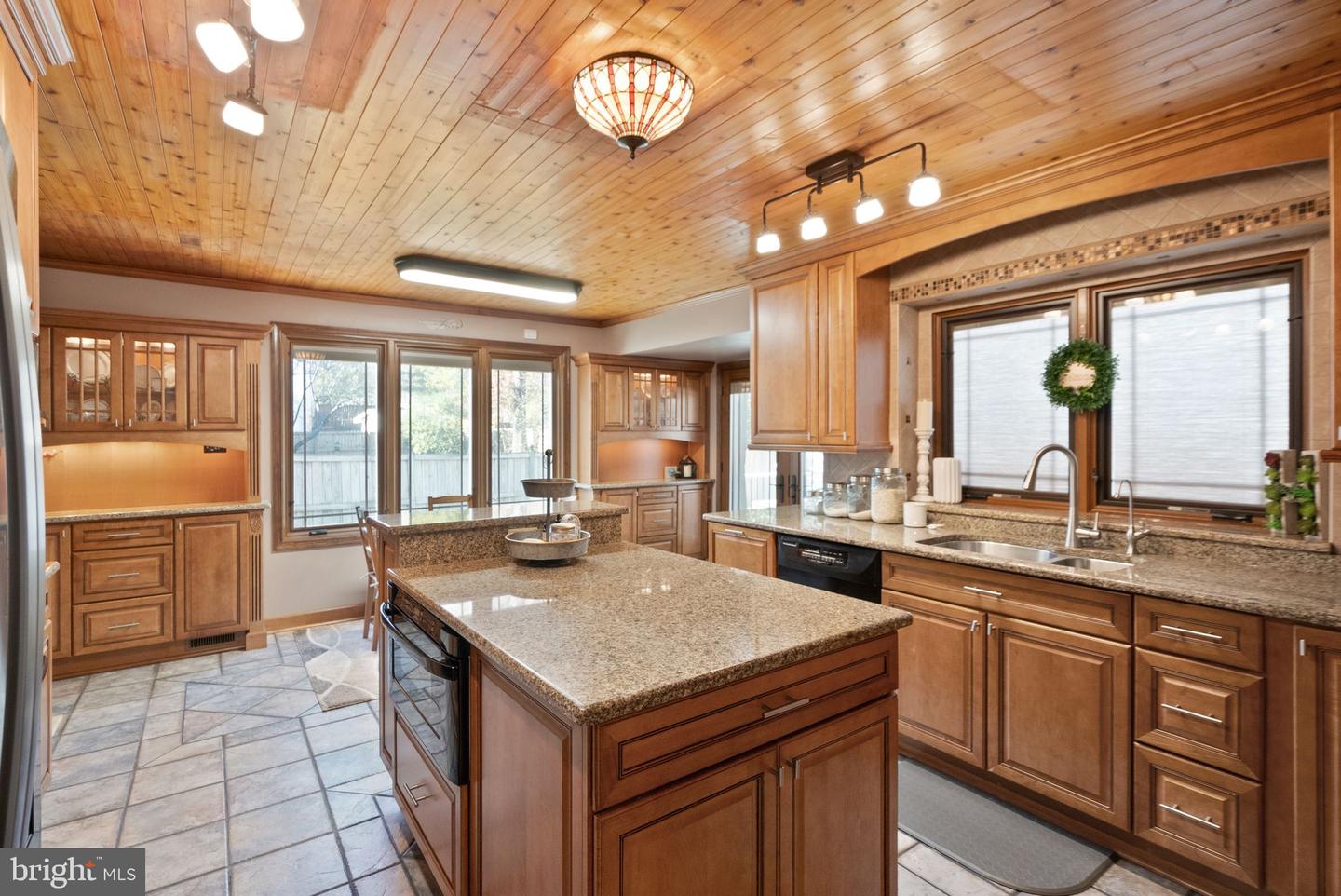 5 TERI LYN CT, FREDERICKSBURG, Virginia 22406, 4 Bedrooms Bedrooms, ,2 BathroomsBathrooms,Residential,For sale,5 TERI LYN CT,VAST2039364 MLS # VAST2039364