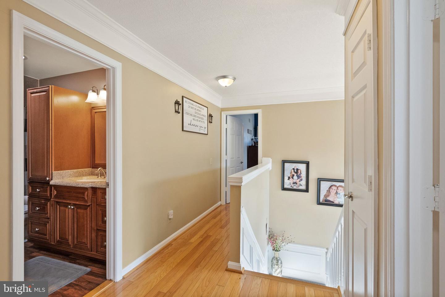 5 TERI LYN CT, FREDERICKSBURG, Virginia 22406, 4 Bedrooms Bedrooms, ,2 BathroomsBathrooms,Residential,For sale,5 TERI LYN CT,VAST2039364 MLS # VAST2039364