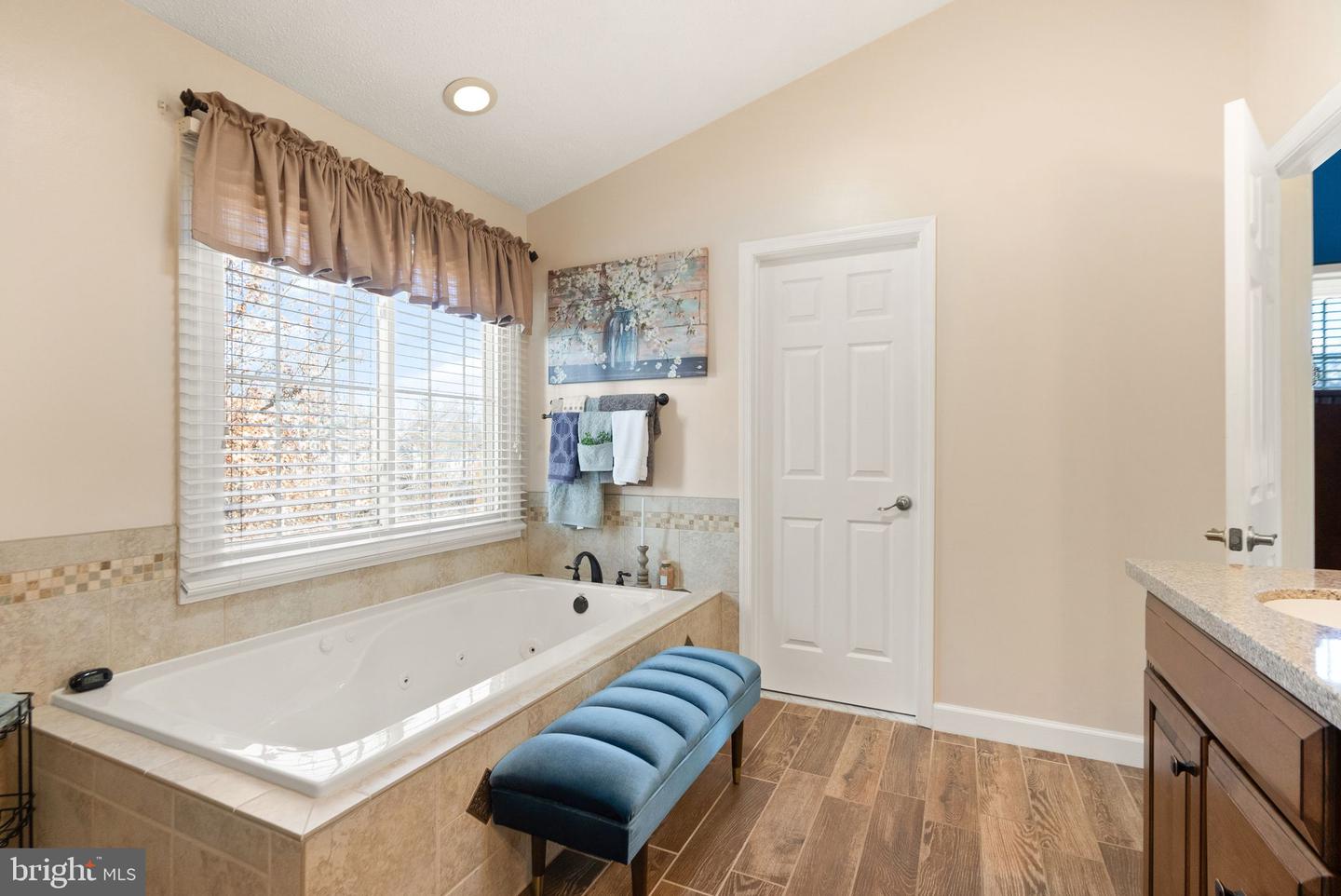 5 TERI LYN CT, FREDERICKSBURG, Virginia 22406, 4 Bedrooms Bedrooms, ,2 BathroomsBathrooms,Residential,For sale,5 TERI LYN CT,VAST2039364 MLS # VAST2039364