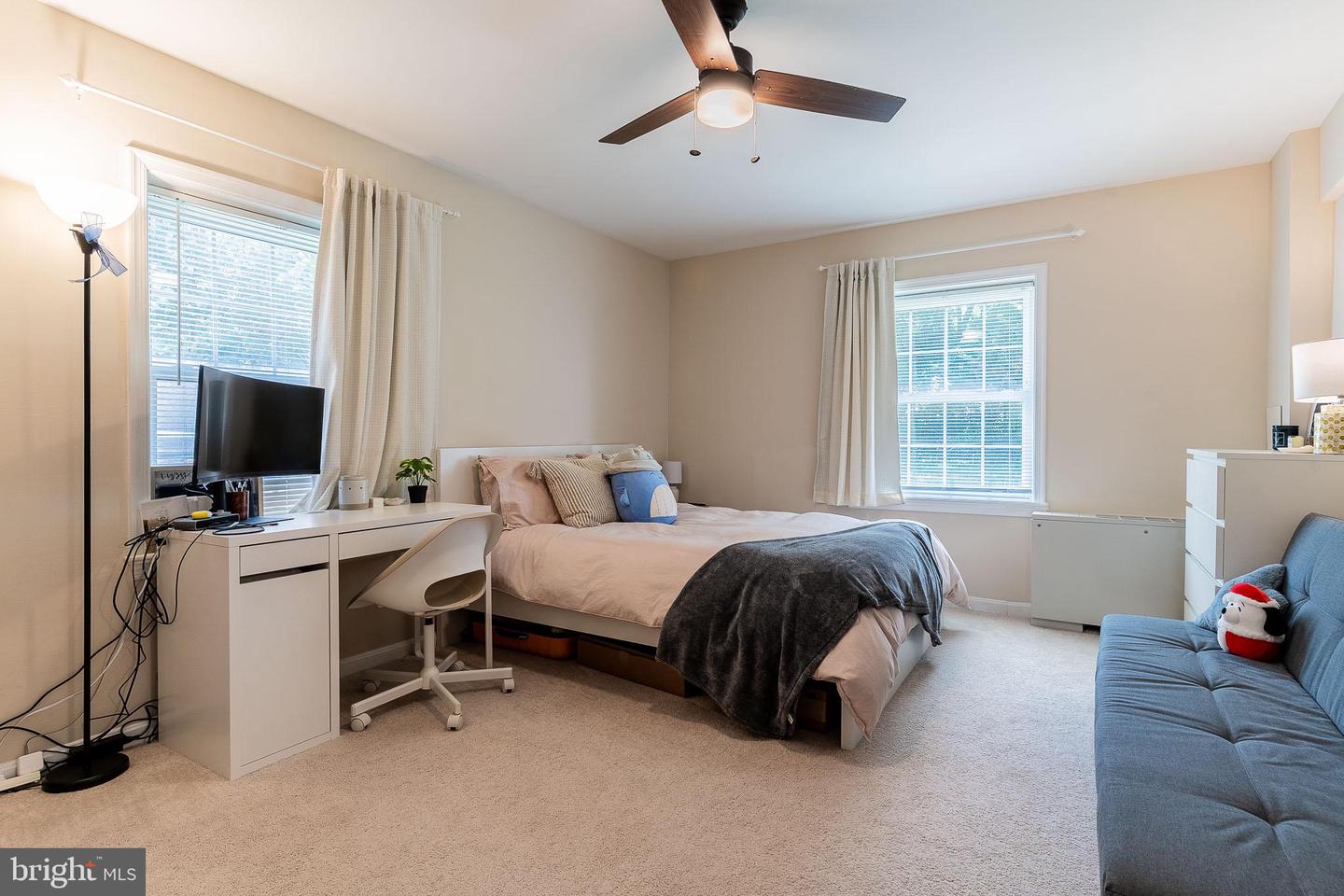 3334 SPRING LN #B-12, FALLS CHURCH, Virginia 22041, 3 Bedrooms Bedrooms, ,2 BathroomsBathrooms,Residential,For sale,3334 SPRING LN #B-12,VAFX2245094 MLS # VAFX2245094