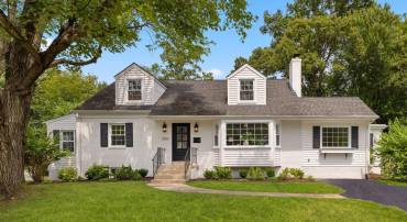 2502 LONDONDERRY RD, ALEXANDRIA, Virginia 22308, 5 Bedrooms Bedrooms, ,4 BathroomsBathrooms,Residential,For sale,2502 LONDONDERRY RD,VAFX2245956 MLS # VAFX2245956