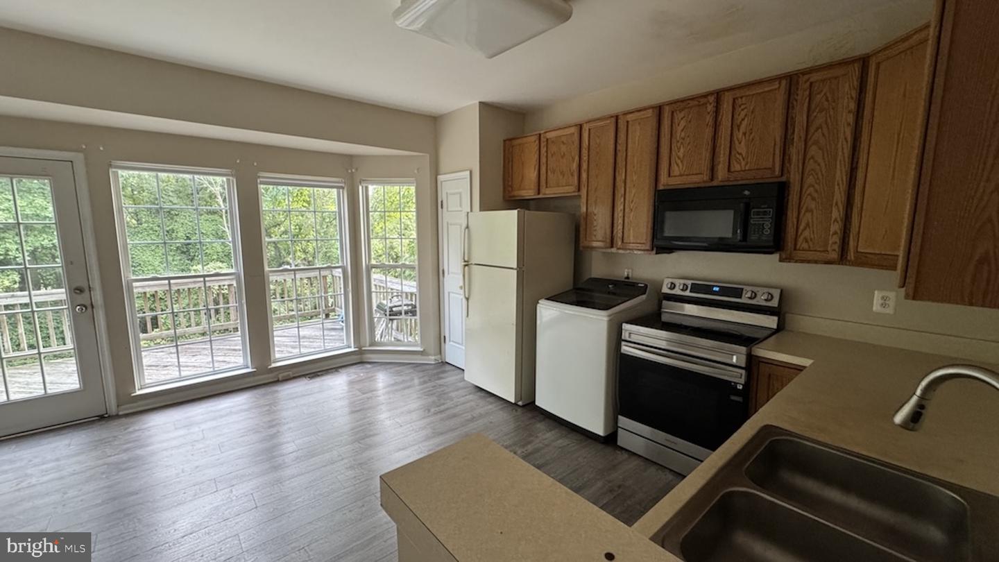 7849 SEAFARER WAY, LORTON, Virginia 22079, 3 Bedrooms Bedrooms, ,3 BathroomsBathrooms,Residential,For sale,7849 SEAFARER WAY,VAFX2247342 MLS # VAFX2247342