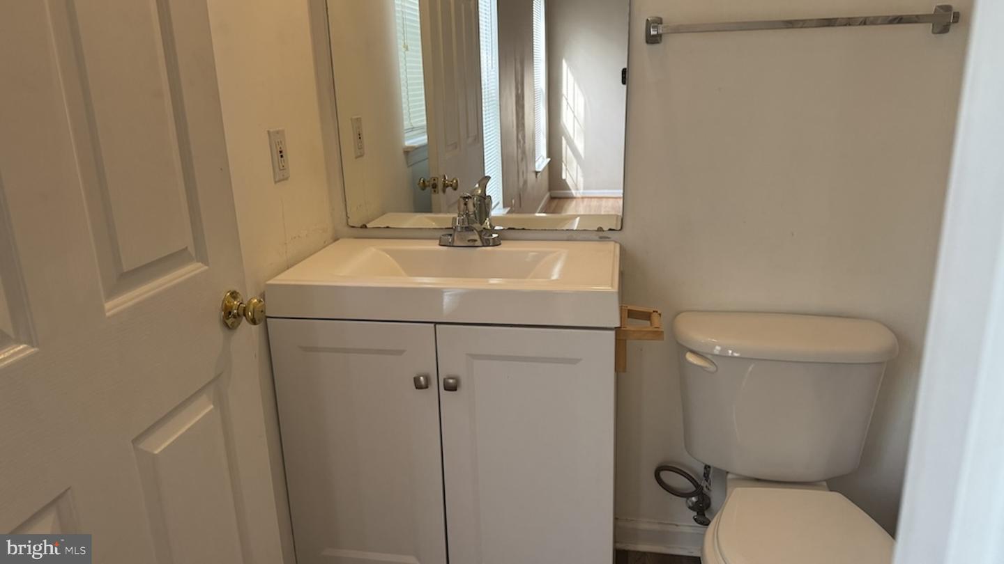 7849 SEAFARER WAY, LORTON, Virginia 22079, 3 Bedrooms Bedrooms, ,3 BathroomsBathrooms,Residential,For sale,7849 SEAFARER WAY,VAFX2247342 MLS # VAFX2247342