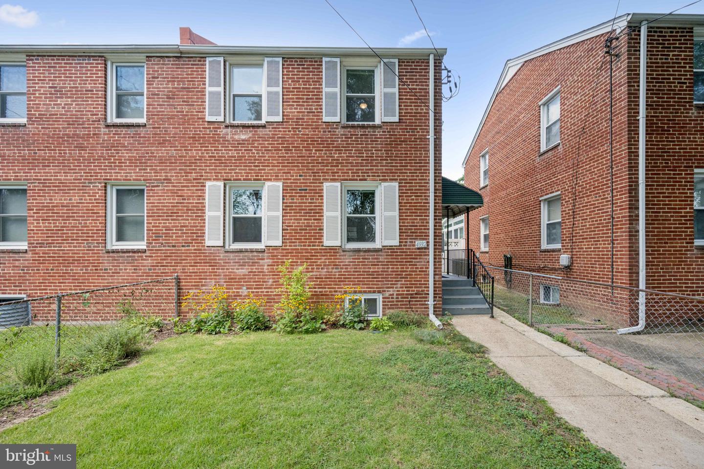 4932 11TH ST NE, WASHINGTON, District Of Columbia 20017, 3 Bedrooms Bedrooms, ,2 BathroomsBathrooms,Residential,For sale,4932 11TH ST NE,DCDC2206236 MLS # DCDC2206236
