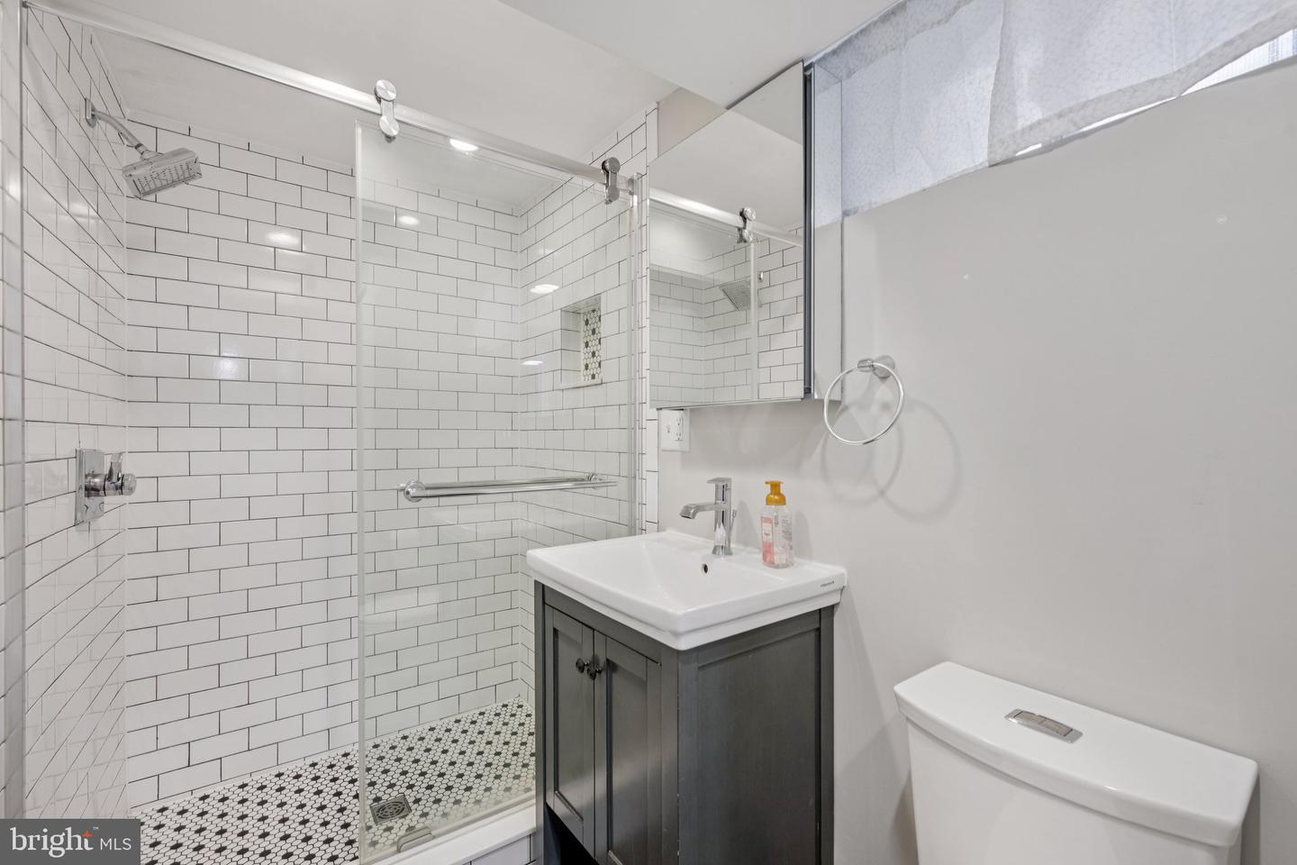 4932 11TH ST NE, WASHINGTON, District Of Columbia 20017, 3 Bedrooms Bedrooms, ,2 BathroomsBathrooms,Residential,For sale,4932 11TH ST NE,DCDC2206236 MLS # DCDC2206236