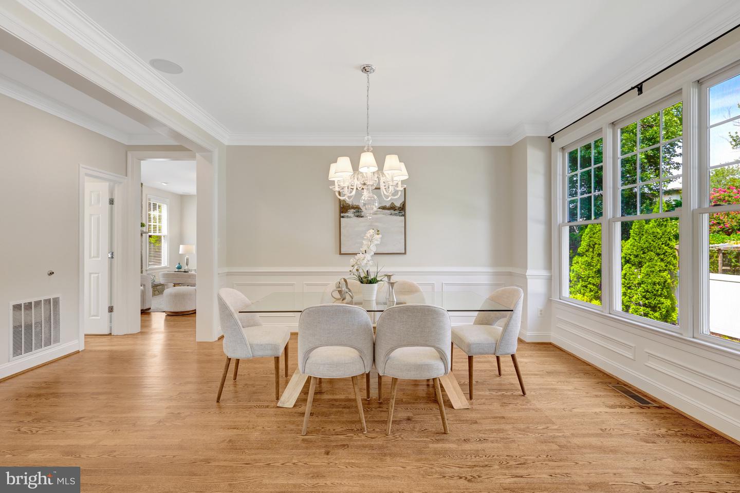1519 PATHFINDER LN, MCLEAN, Virginia 22101, 4 Bedrooms Bedrooms, 8 Rooms Rooms,3 BathroomsBathrooms,Residential,For sale,1519 PATHFINDER LN,VAFX2248250 MLS # VAFX2248250