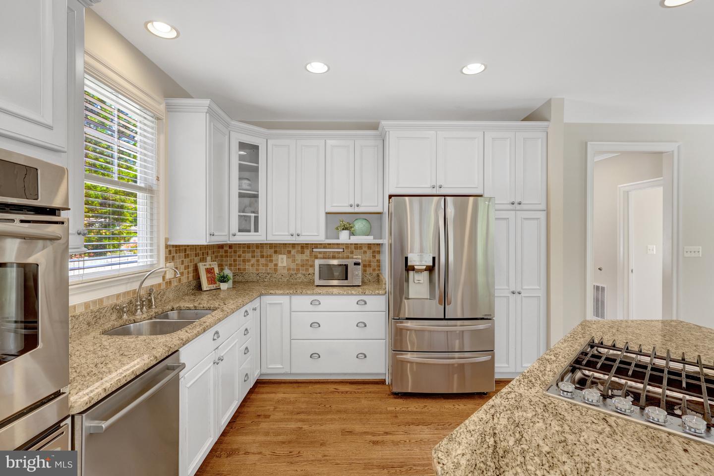 1519 PATHFINDER LN, MCLEAN, Virginia 22101, 4 Bedrooms Bedrooms, 8 Rooms Rooms,3 BathroomsBathrooms,Residential,For sale,1519 PATHFINDER LN,VAFX2248250 MLS # VAFX2248250
