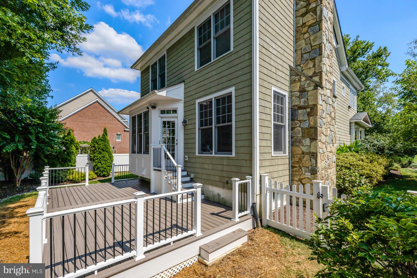 1519 PATHFINDER LN, MCLEAN, Virginia 22101, 4 Bedrooms Bedrooms, 8 Rooms Rooms,3 BathroomsBathrooms,Residential,For sale,1519 PATHFINDER LN,VAFX2248250 MLS # VAFX2248250