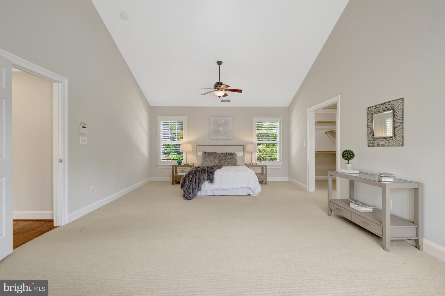 1519 PATHFINDER LN, MCLEAN, Virginia 22101, 4 Bedrooms Bedrooms, 8 Rooms Rooms,3 BathroomsBathrooms,Residential,For sale,1519 PATHFINDER LN,VAFX2248250 MLS # VAFX2248250