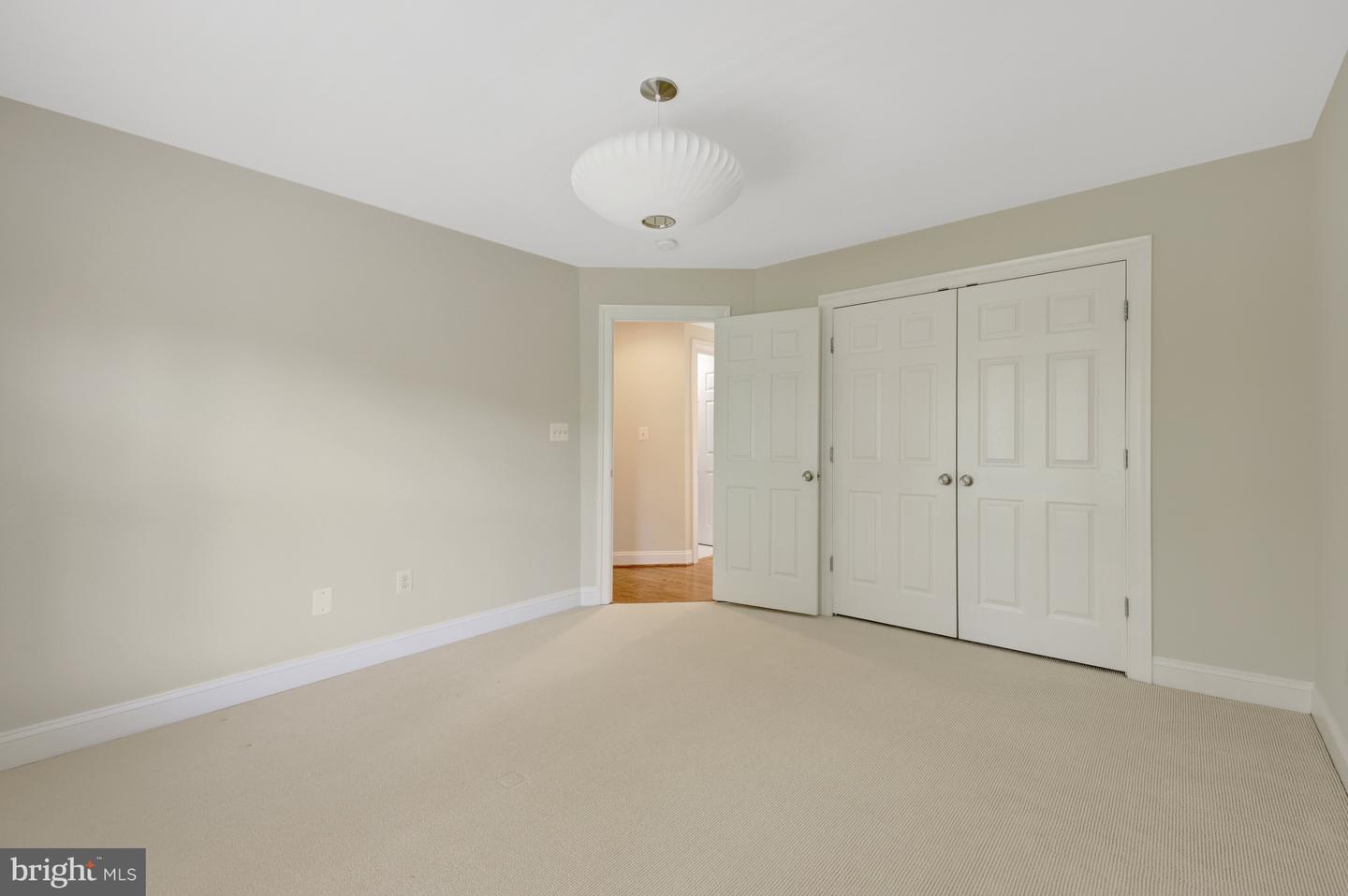 1519 PATHFINDER LN, MCLEAN, Virginia 22101, 4 Bedrooms Bedrooms, 8 Rooms Rooms,3 BathroomsBathrooms,Residential,For sale,1519 PATHFINDER LN,VAFX2248250 MLS # VAFX2248250