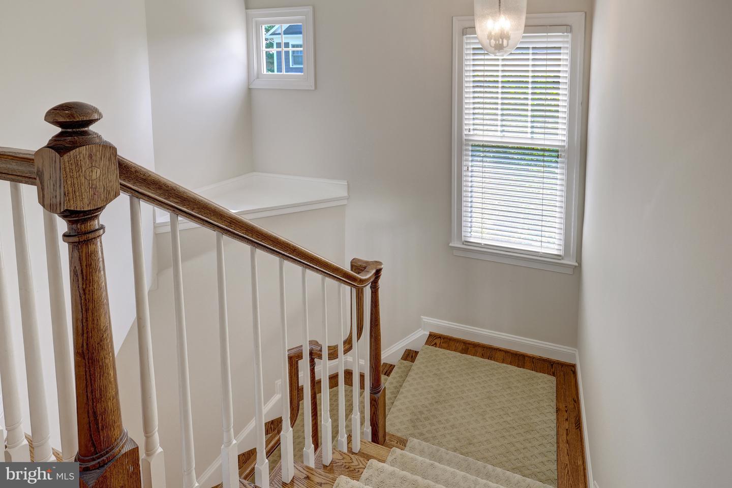 1519 PATHFINDER LN, MCLEAN, Virginia 22101, 4 Bedrooms Bedrooms, 8 Rooms Rooms,3 BathroomsBathrooms,Residential,For sale,1519 PATHFINDER LN,VAFX2248250 MLS # VAFX2248250