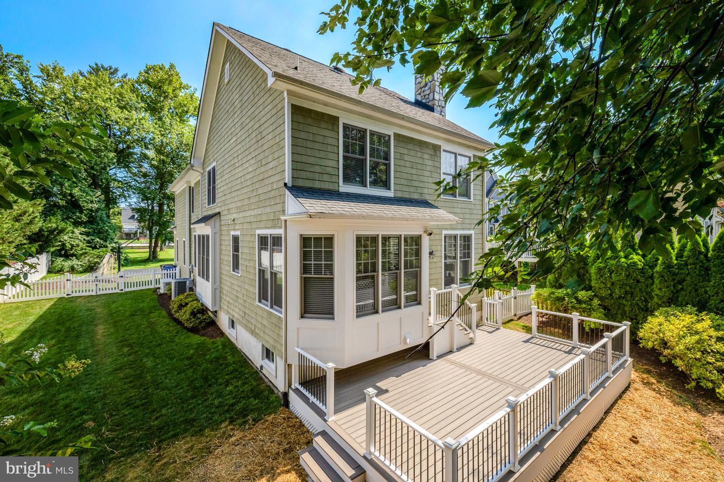 1519 PATHFINDER LN, MCLEAN, Virginia 22101, 4 Bedrooms Bedrooms, 8 Rooms Rooms,3 BathroomsBathrooms,Residential,For sale,1519 PATHFINDER LN,VAFX2248250 MLS # VAFX2248250