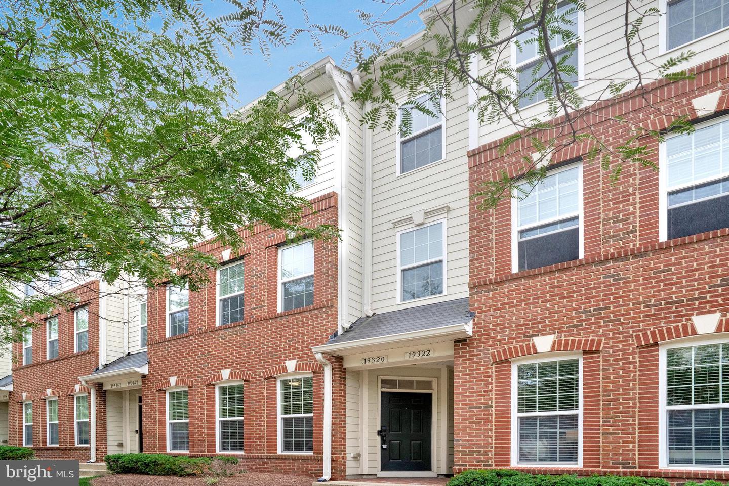 19320 DIAMOND LAKE DR, LEESBURG, Virginia 20176, 3 Bedrooms Bedrooms, ,2 BathroomsBathrooms,Residential,For sale,19320 DIAMOND LAKE DR,VALO2099938 MLS # VALO2099938