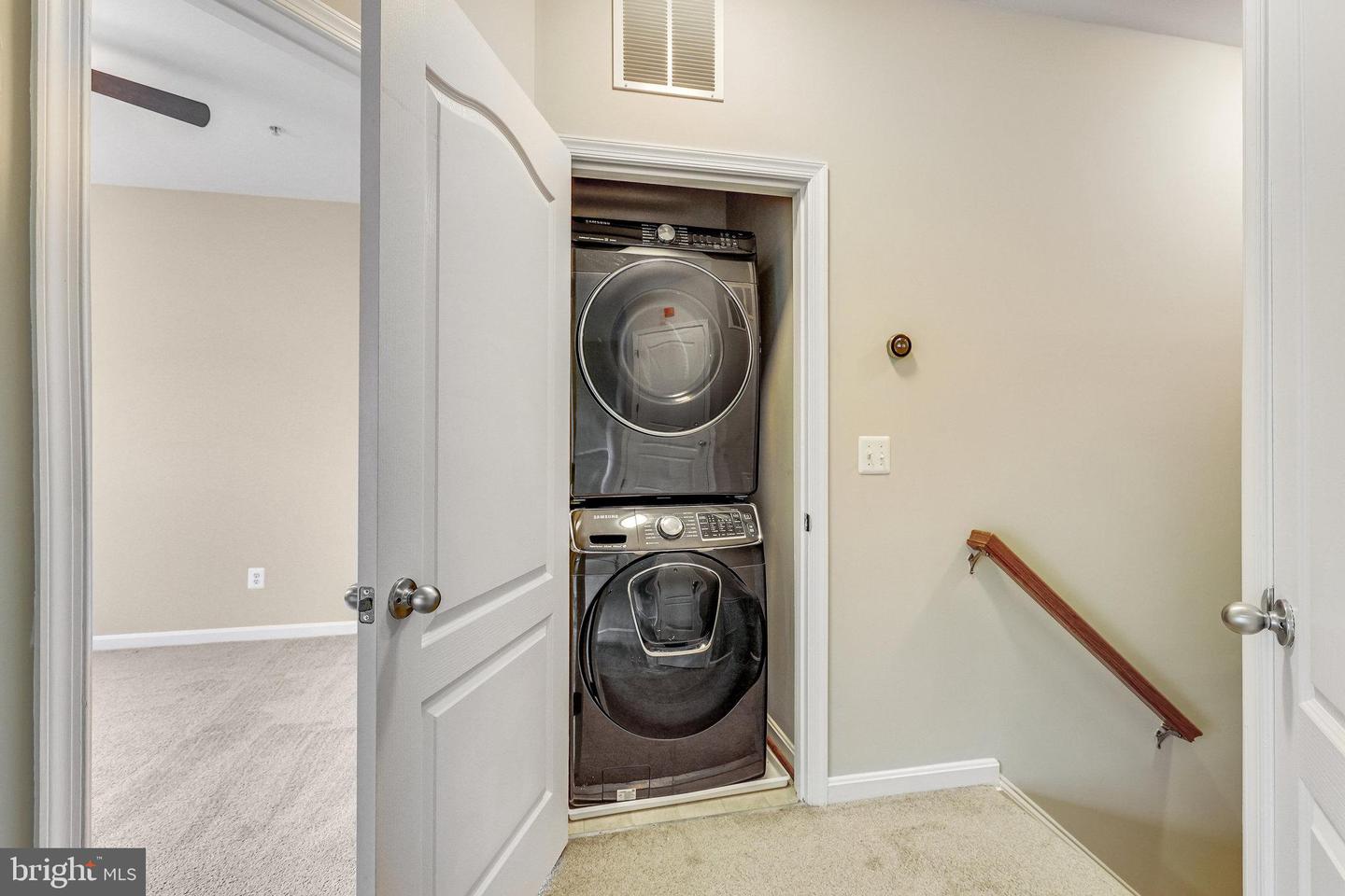 19320 DIAMOND LAKE DR, LEESBURG, Virginia 20176, 3 Bedrooms Bedrooms, ,2 BathroomsBathrooms,Residential,For sale,19320 DIAMOND LAKE DR,VALO2099938 MLS # VALO2099938